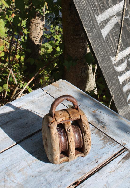 Old pulley 