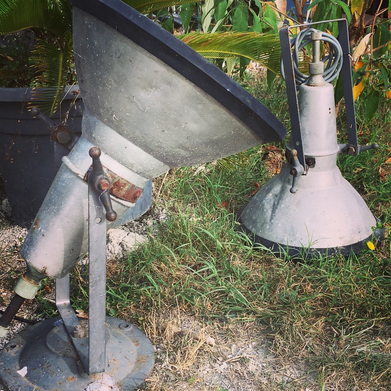 Pair of aluminum spotlights