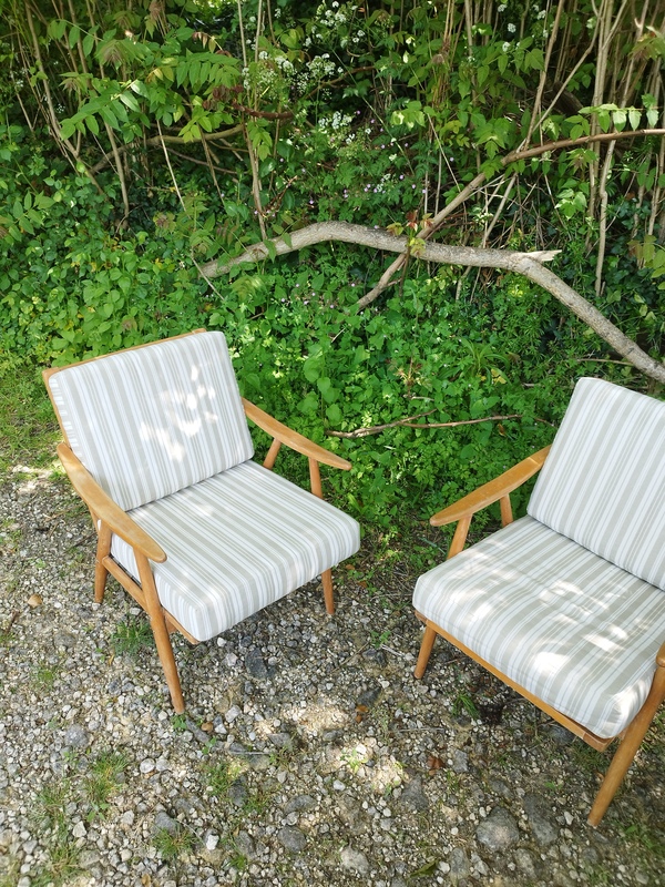 Pair of Thonet Boomerang armchairs 