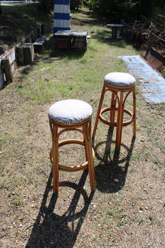 Pair of rattan stools
