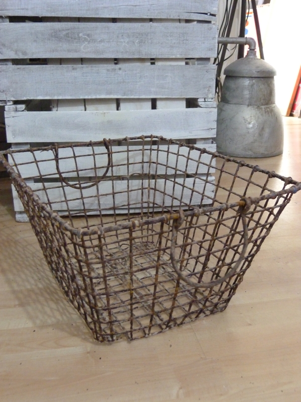 Lots of oyster baskets