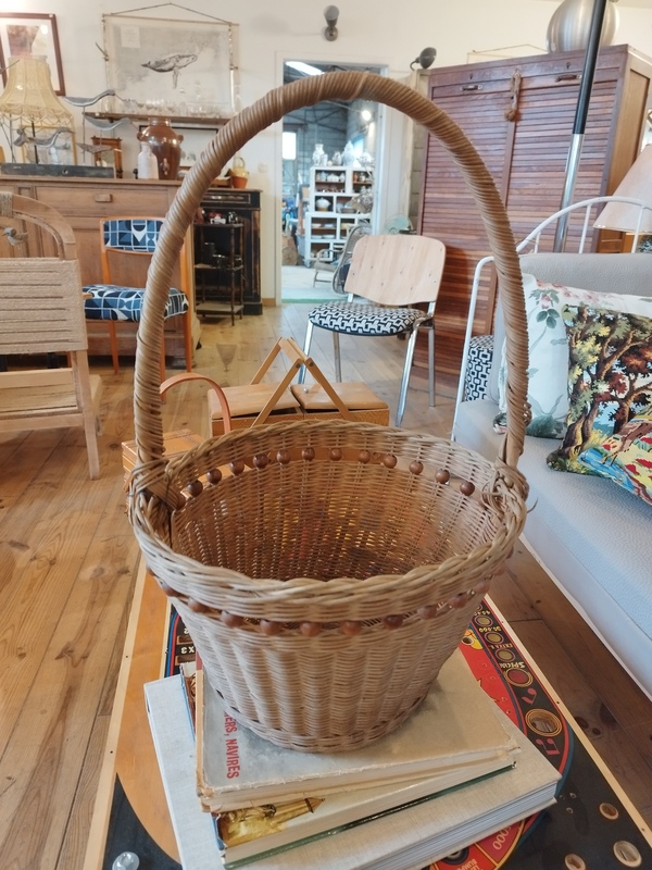 Old basket 