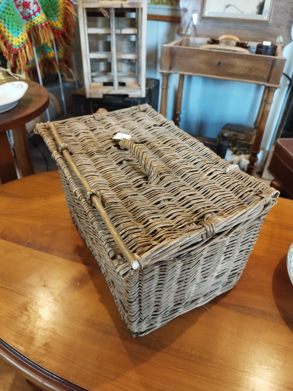 Picnic basket