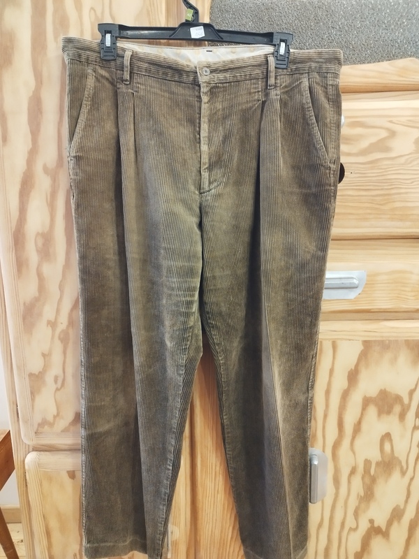 camel velvet pants size 50 