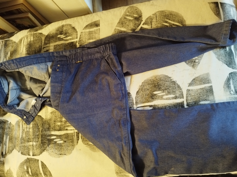 Branded vintage pants 