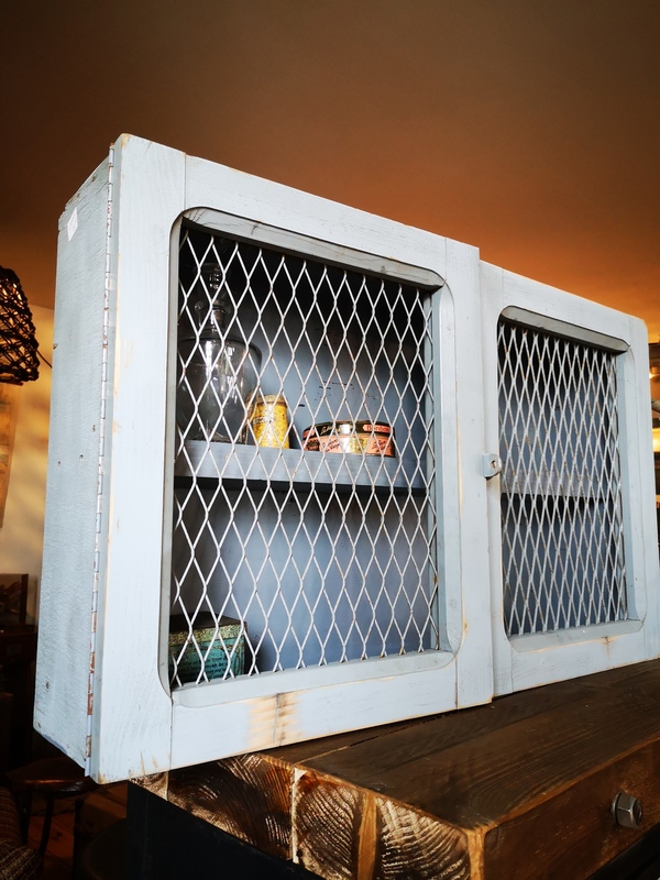 Small armoie workshop