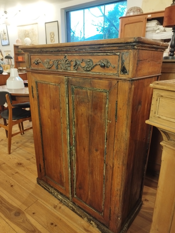 Small 19th-century cabinet