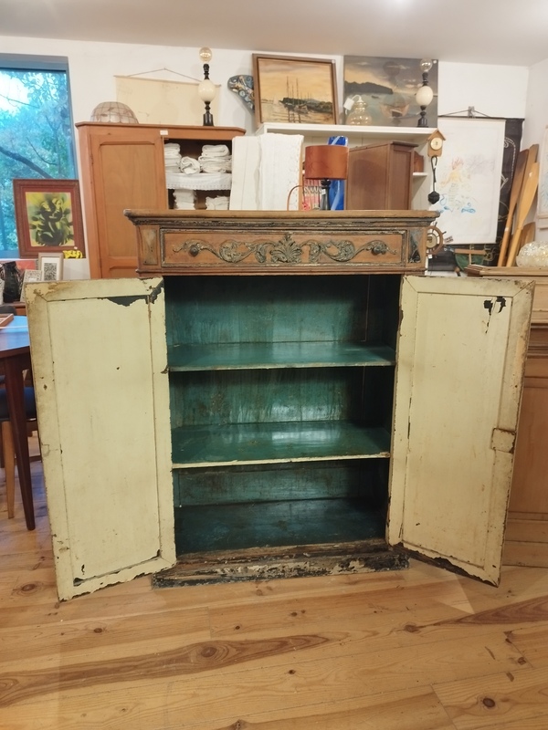 Small 19th-century cabinet