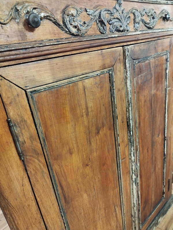 Small 19th-century cabinet