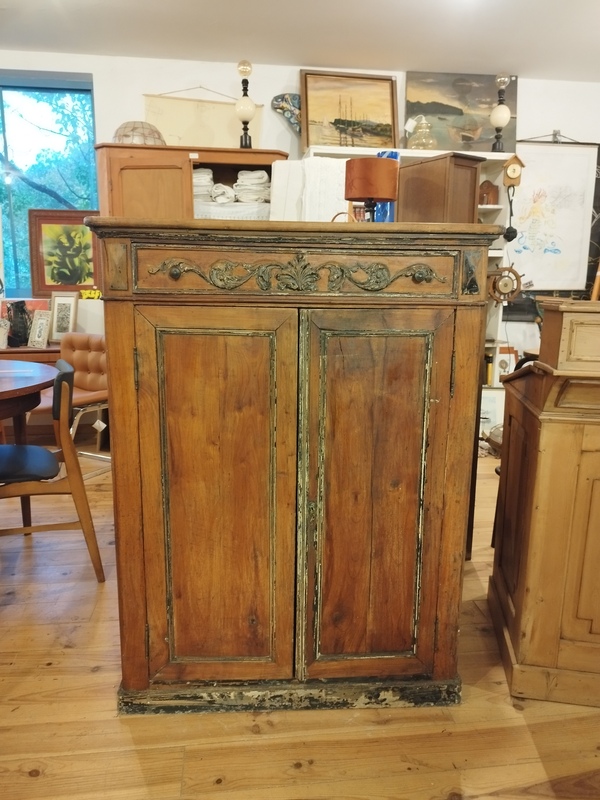 Small 19th-century cabinet