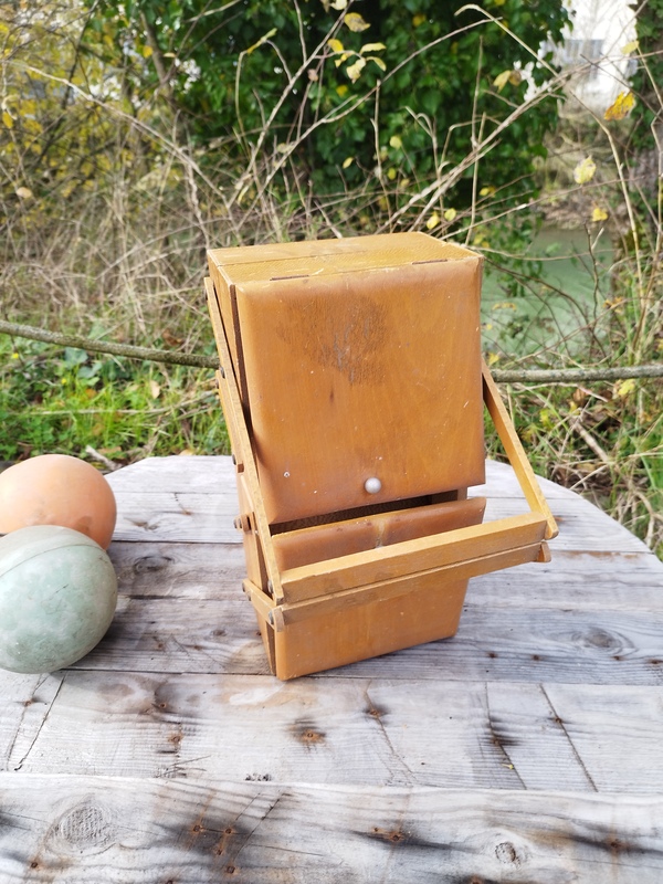 Little worker from the 60s