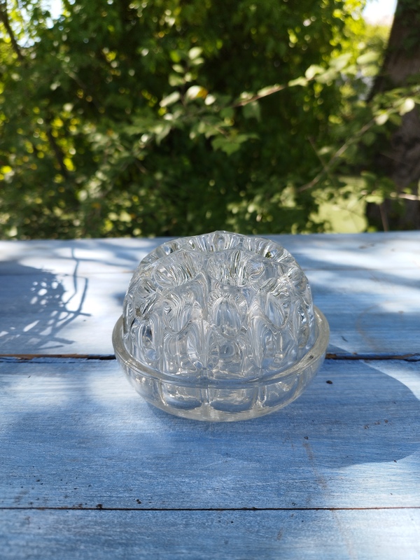 20th century flower pick 