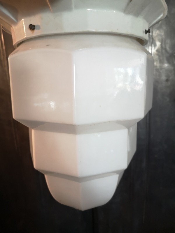 Art deco light