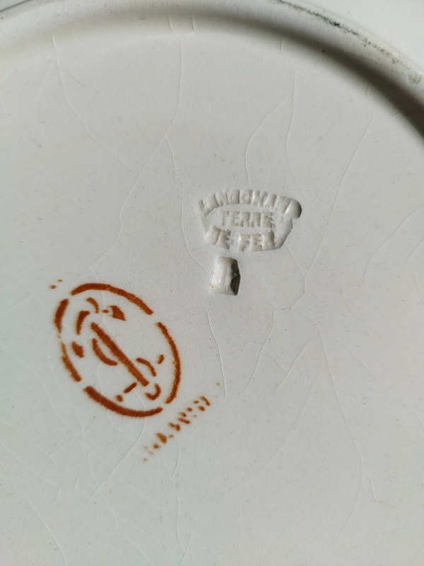 Vintage dish lands of fire