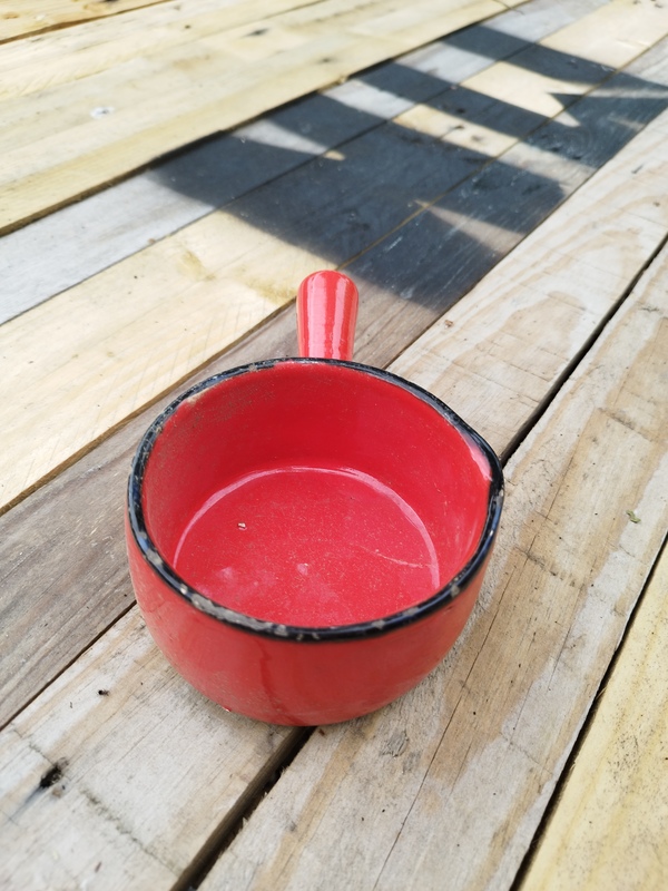 Old red pan