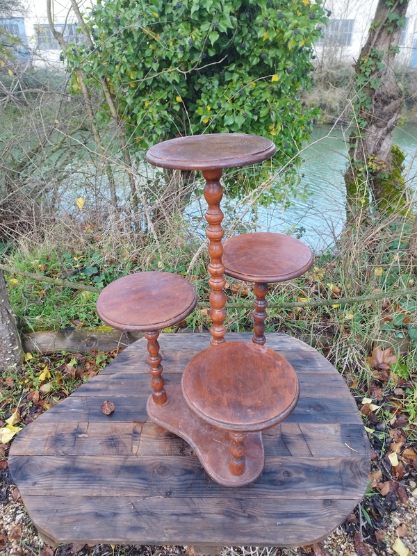 Vintage plant holder