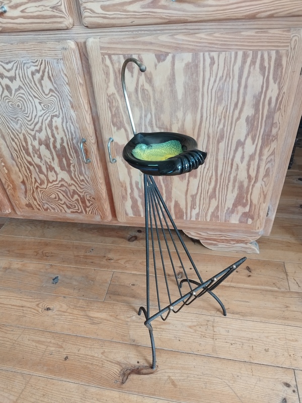 50s smoking room magazine rack