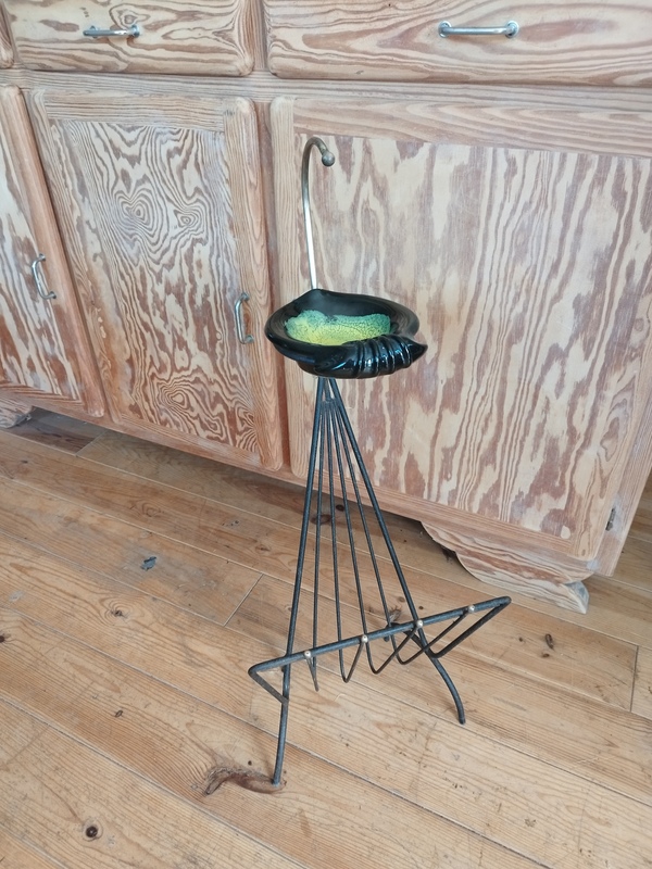 50s smoking room magazine rack