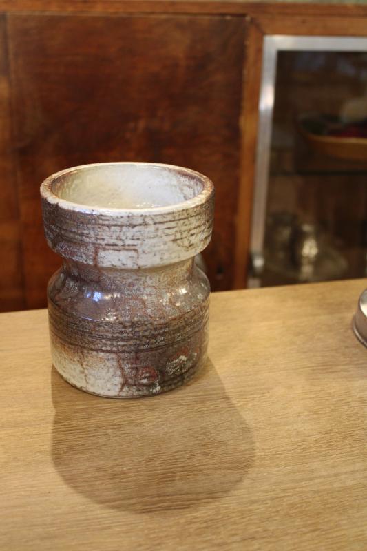 Glazed stoneware pot