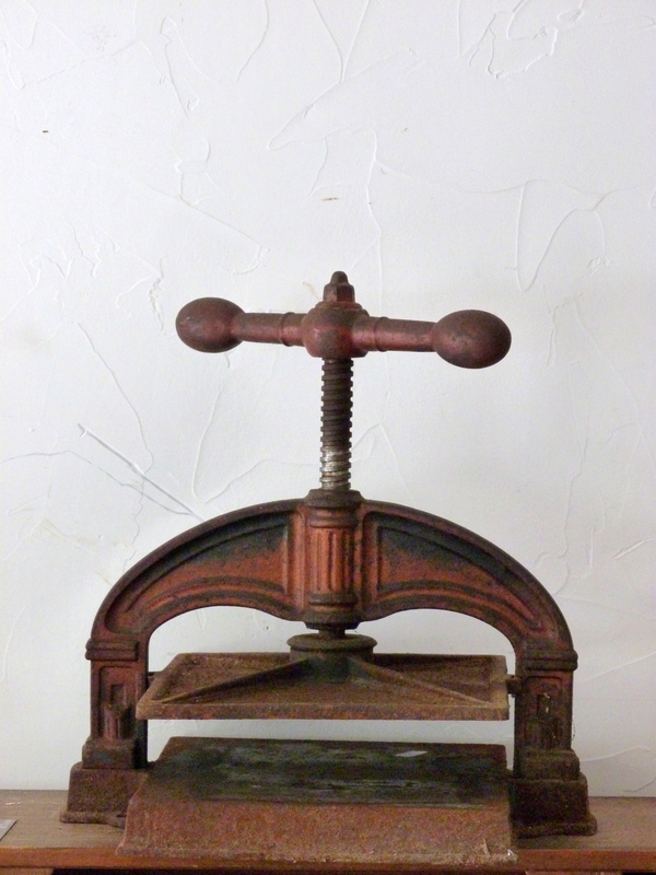 Binding press