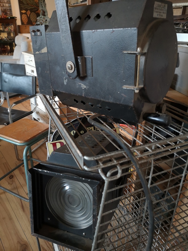 Pair of Fresnel projectors