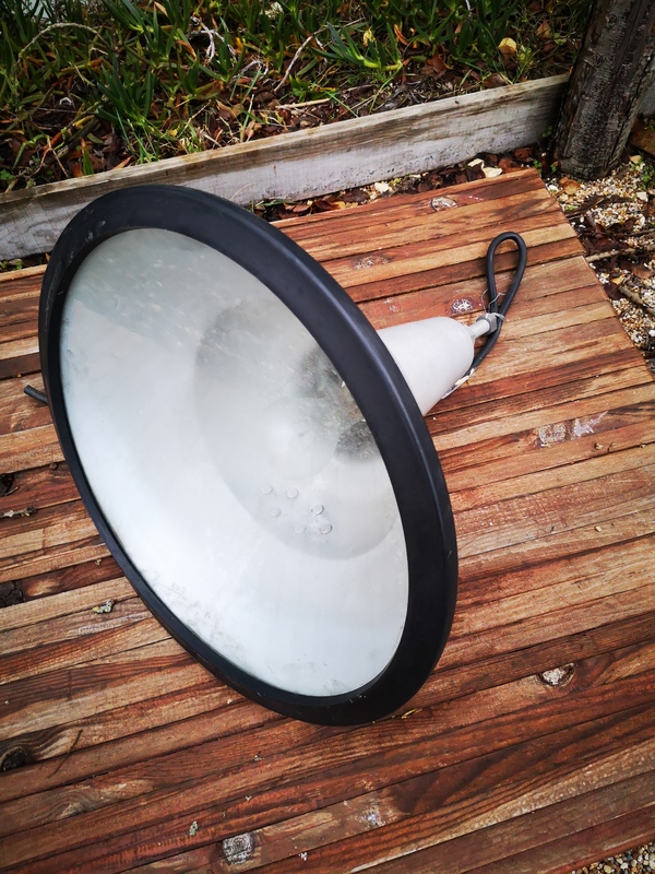 Aluminum exterior projector