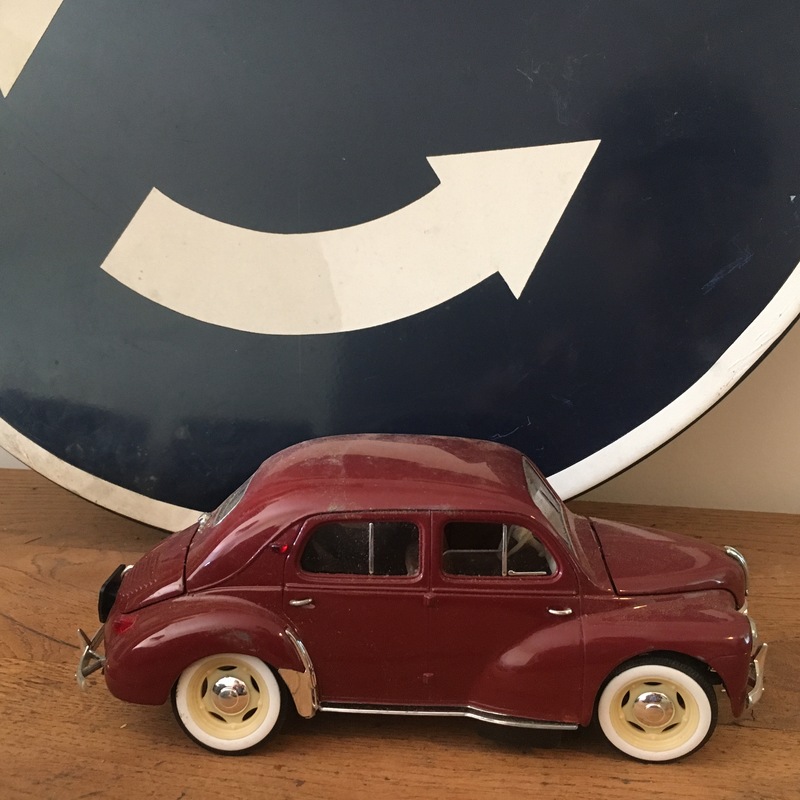 Renault 4 CV Solido 1/17