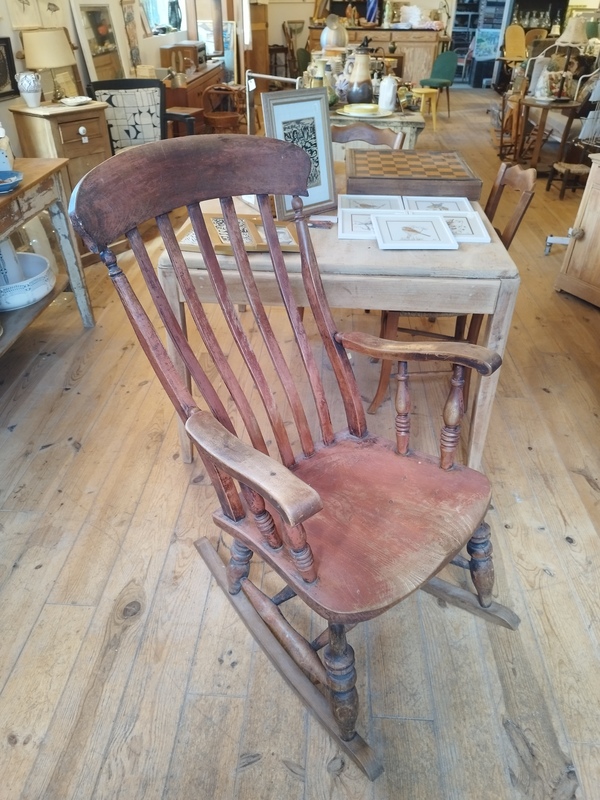 Rocking chair 