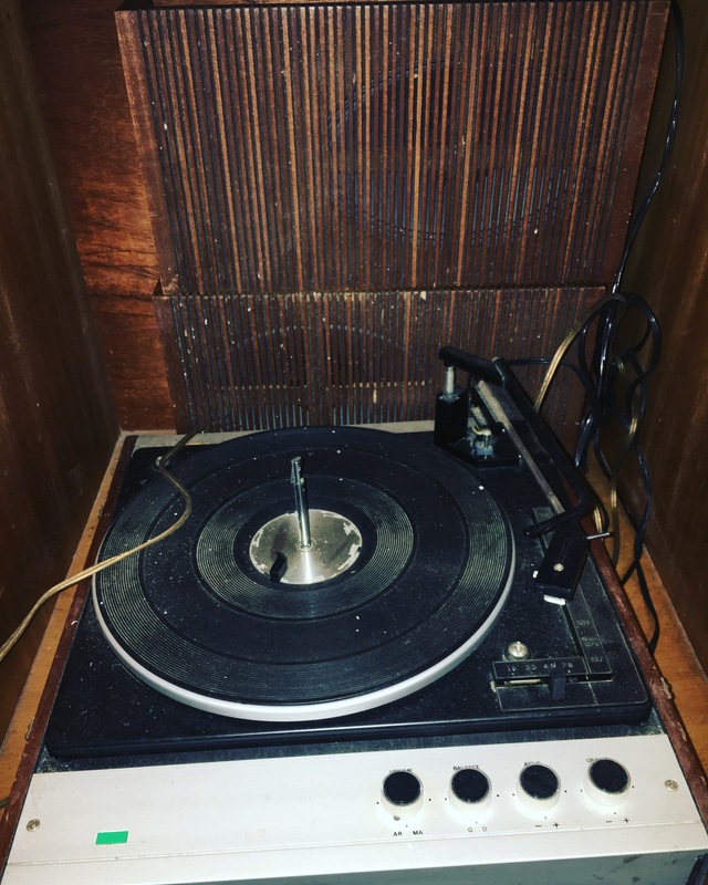 Schneider record player to revise