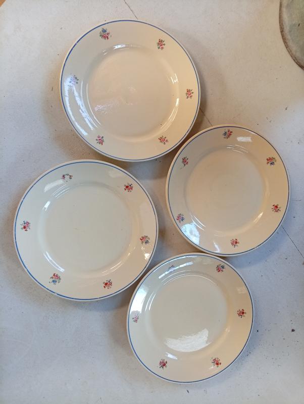 Antique dinnerware set