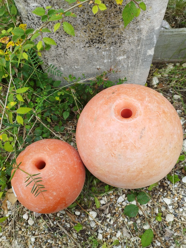Set of two net buoys