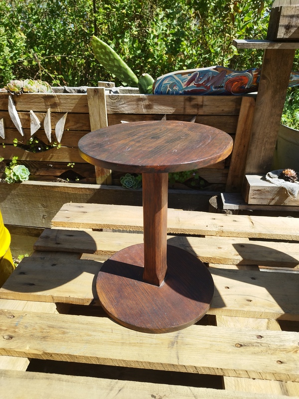 Table d'appoint 