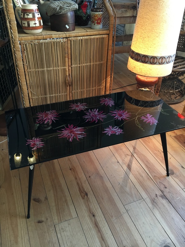Coffee table 70s metal feet and smoked glass top