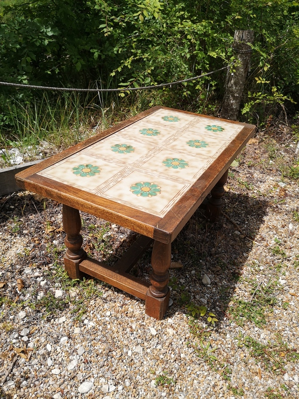 Ceramic coffee table