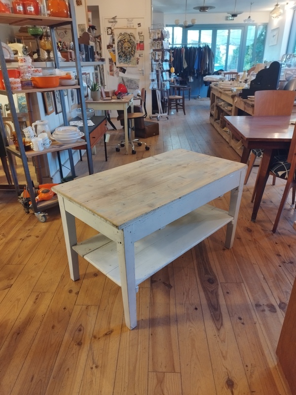 Coffee table or hi-fi TV unit 