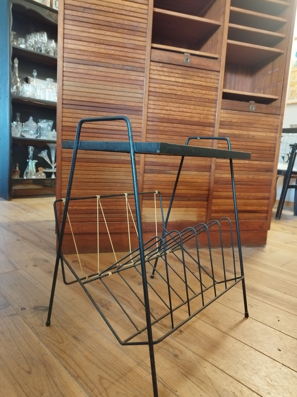 Scoubidou vinyl record holder 