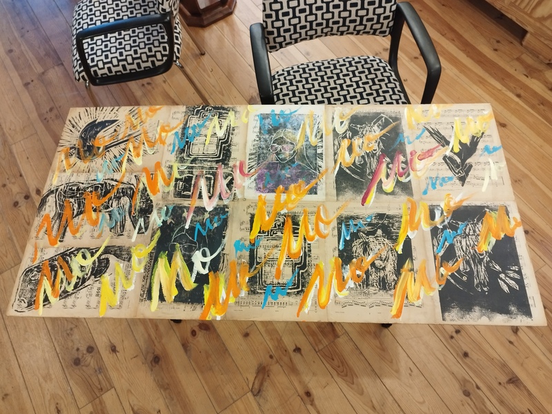 Desk or console table in wood and cast iron 