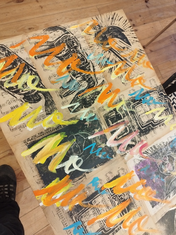 Desk or console table in wood and cast iron 