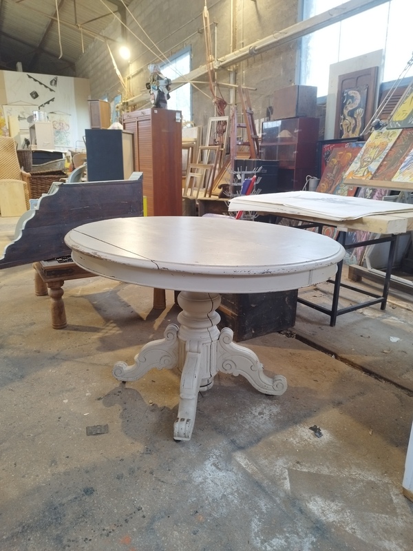 Oval center table, 20th century
