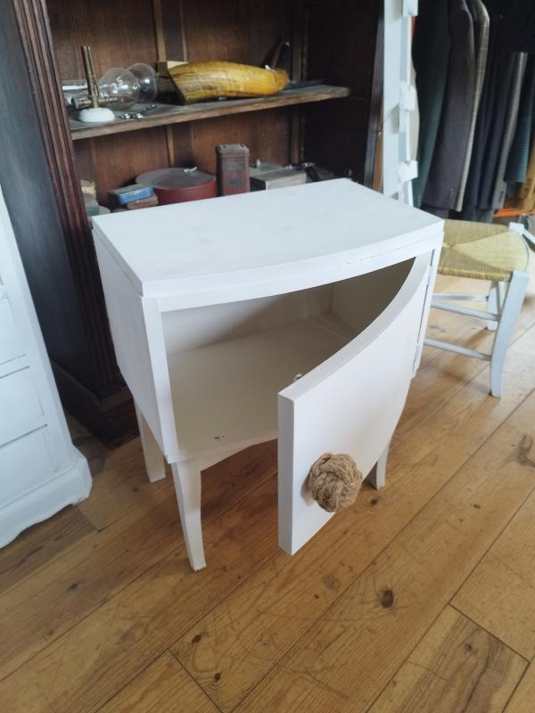Bedside table
