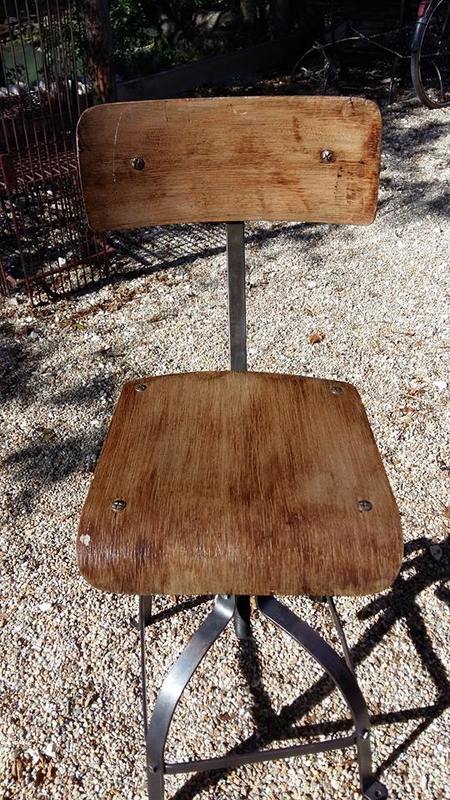 Comfortable Chair (high)