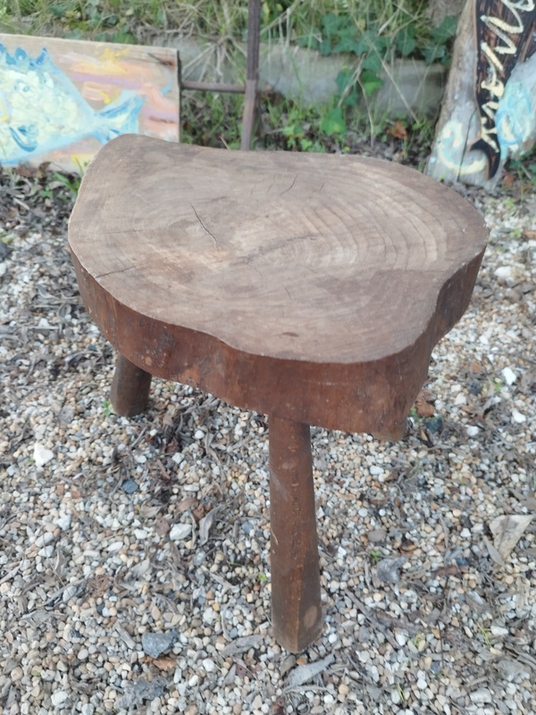Cowherd's stool
