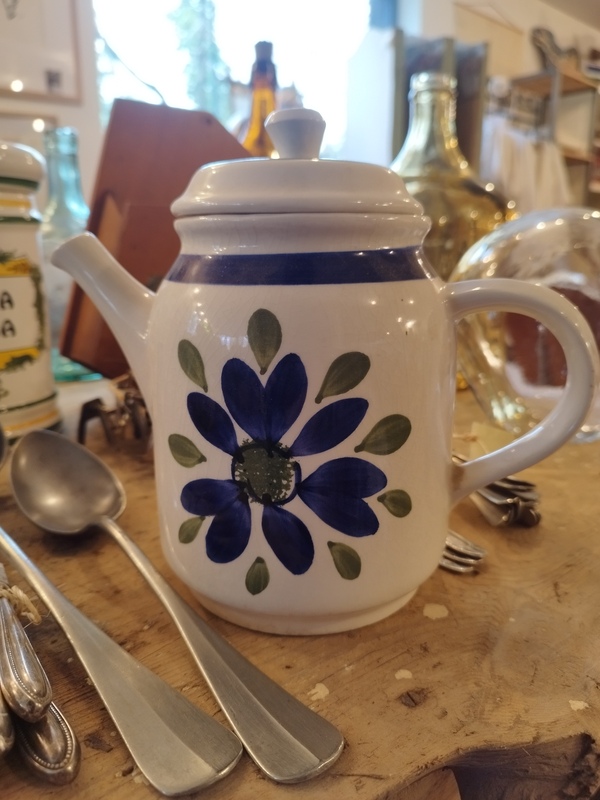 Sarreguemines teapot from the 60s 