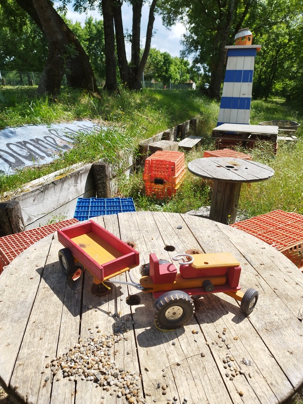 Dejou tractor and trailer 