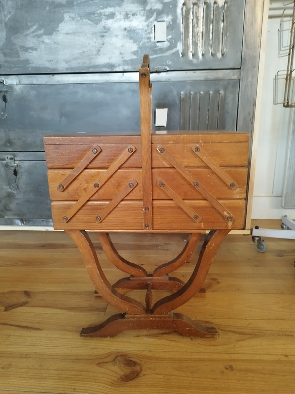 Former seamstress worker