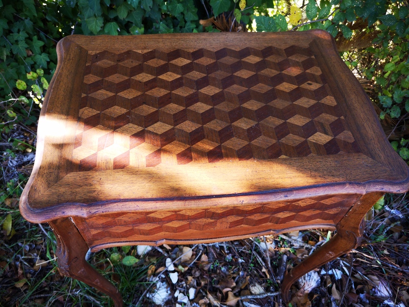 Worker decorated with cubes inlay
