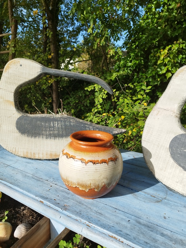 Ceramic vase from the 30s and 40s