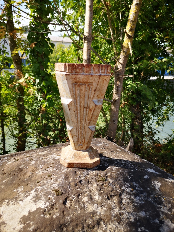 Art deco funeral vase