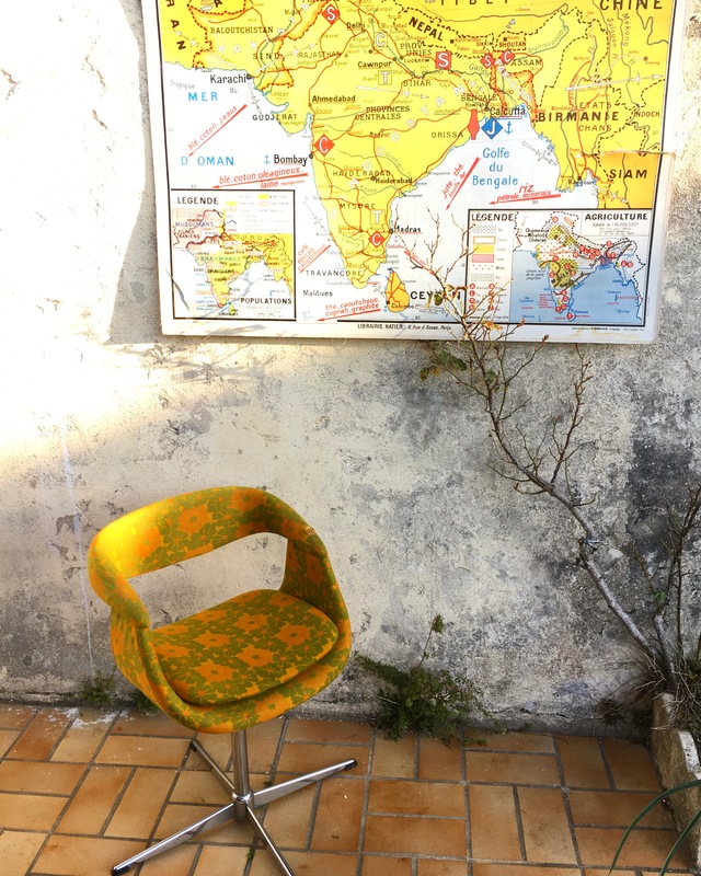 Vintage deco set for armchair and poster