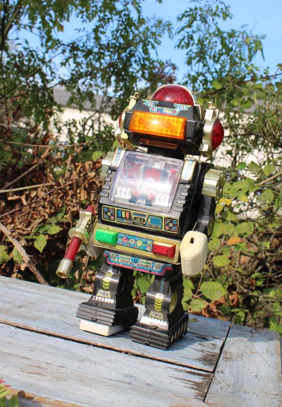 Vintage Robot 1985